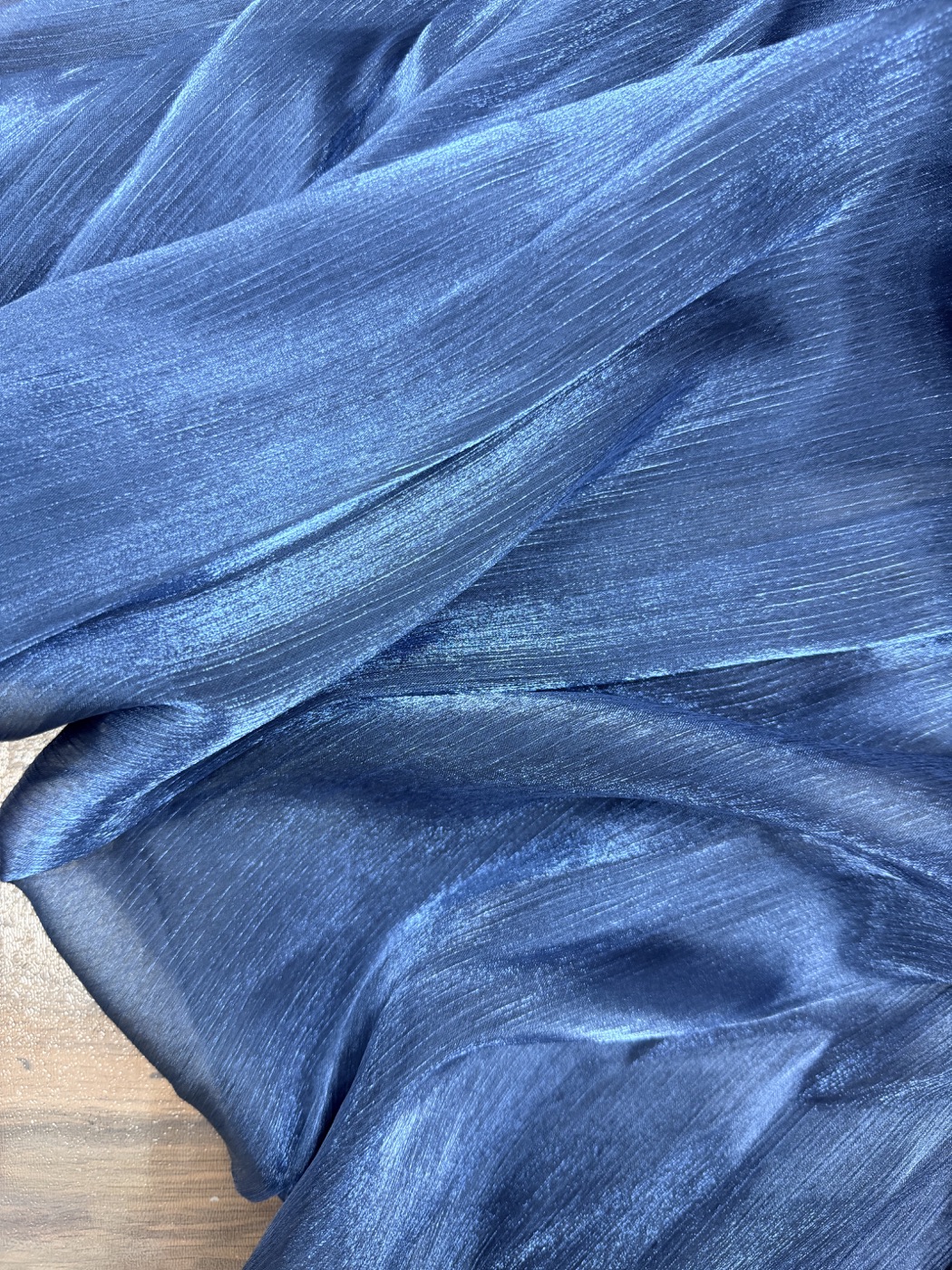 Real HaoFeng A-1075 cationic ripple-textured crepe with an ice-blue lustre