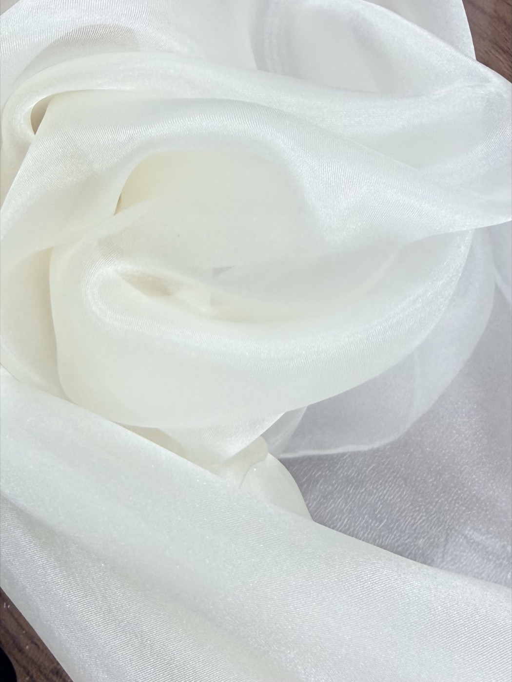 Fine-Weave Soft-Lustre Organza fabric view 1